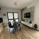 Szkolna 2 With 54 M2 Apartament Zabrze