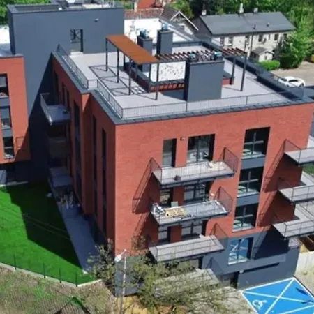 Szkolna 2 With 54 M2 *