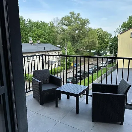 Daire Szkolna 2 With 54 M2 *