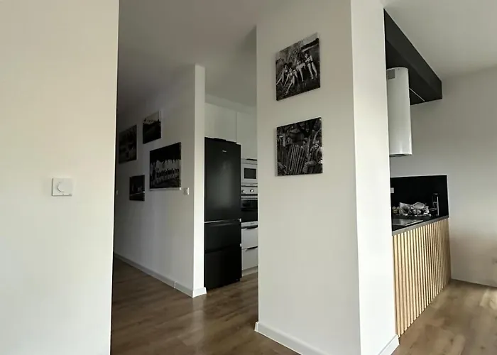 Apartmán Szkolna 2 With 54 M2 *